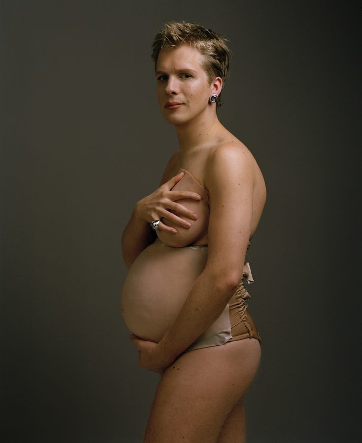Recreation of the pregnant Demi Moore Vanity Fair cover by Annie Leibovitz with German comedian Oliver Pocher.