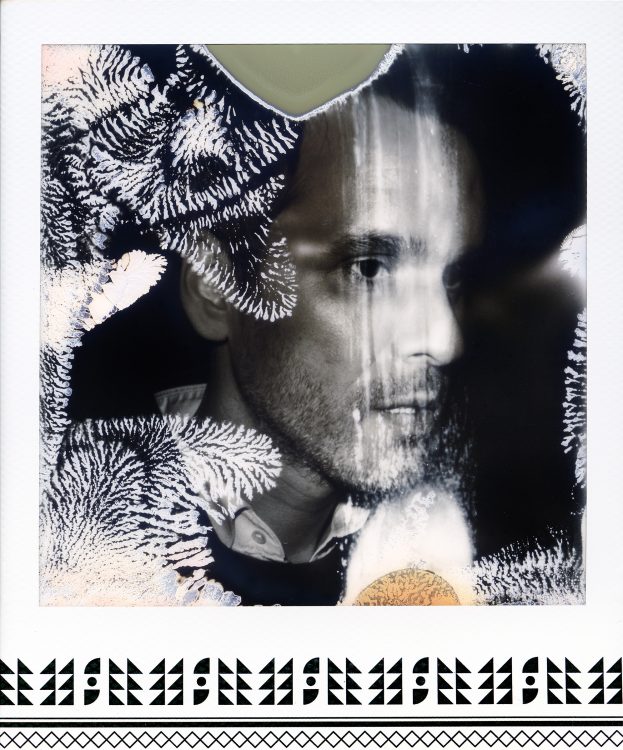 bnw Polaroid of the artist Andreas Blank.