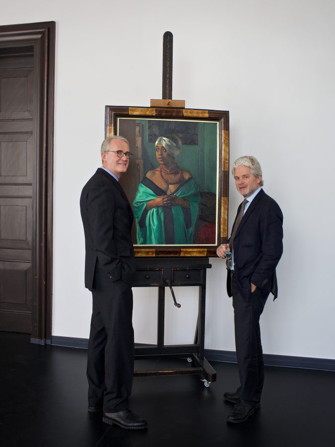Bernd Kundrun and Arndt Klippgen in front of the portrait of AÏCHA (1922) by Félix Vallotton (Lausanne 1865 - 1925 Paris), Hamburg 2016.