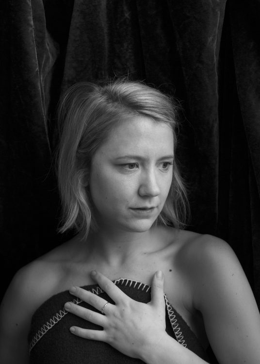 black and white Portrait of the actress Kristina-Maria Peters.