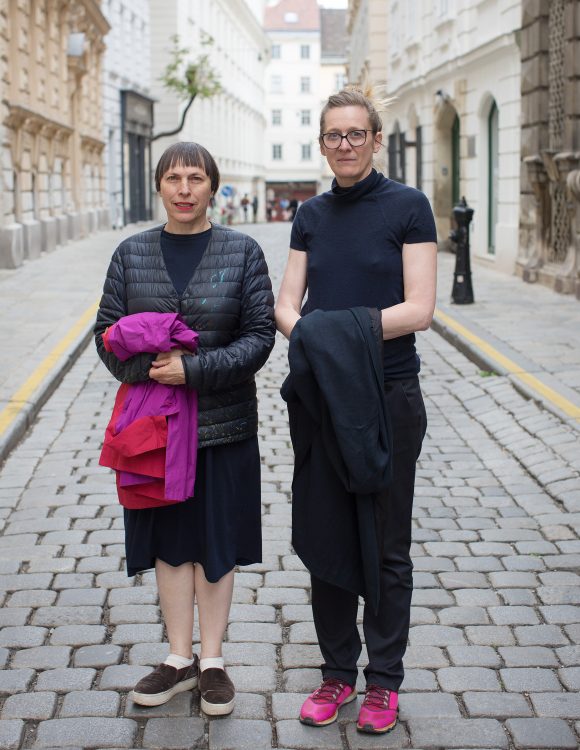 The artist Polly Apfelbaum and Isa Melsheimer in front of the Galerie nächst St. Stephan Vienna.