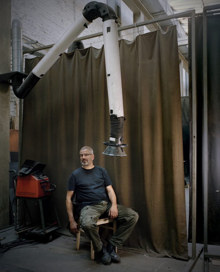 Portraits of the artist Thomas Rentmeister in the sculpture workshops in Berlin.